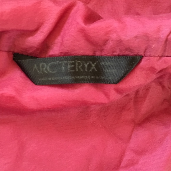 SOLD Arc’terx atom light jacket - Picture 4 of 7